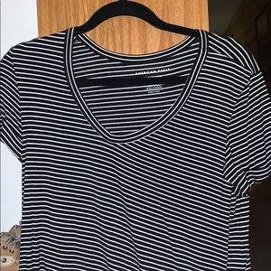 american eagle t shirt